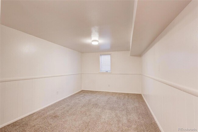 Building Photo - 3273 S Florence Ct