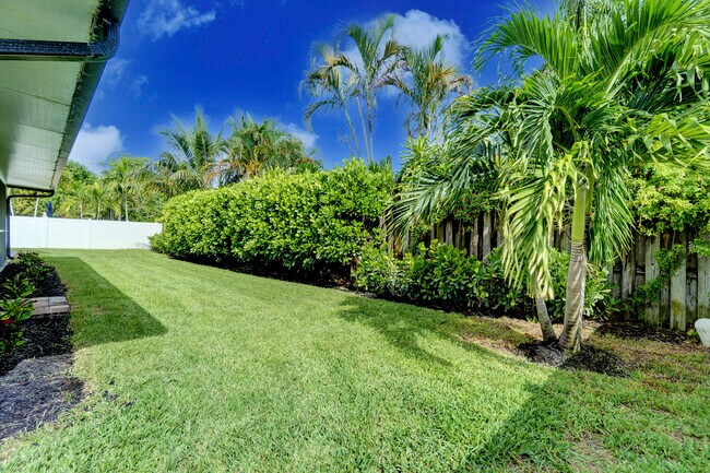 Building Photo - 4545 Brandywine Dr