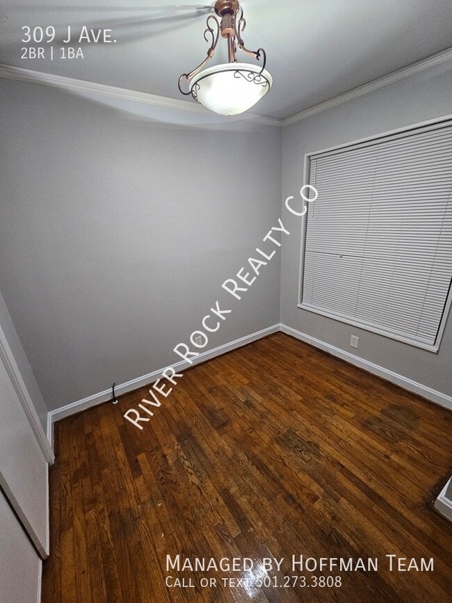 Building Photo - 309 W J Ave