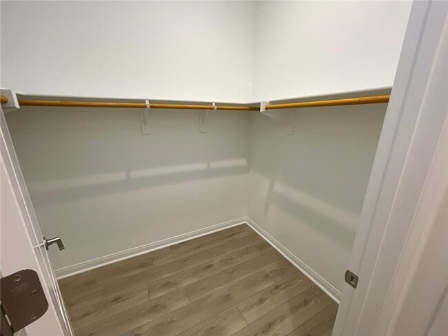 Building Photo - 11920 Shadeland Dr