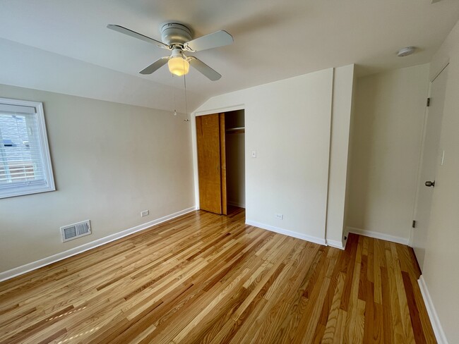 Building Photo - 7075 N Cicero Ave
