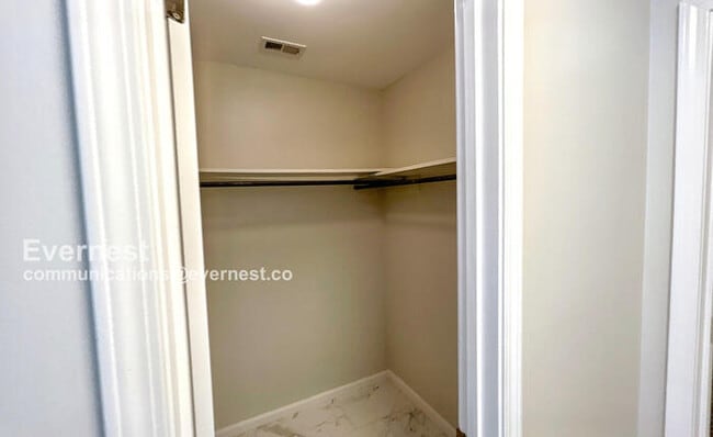 Building Photo - 5056 Little Turtle Dr