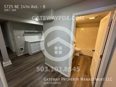 Building Photo - 5725 NE 14th Ave