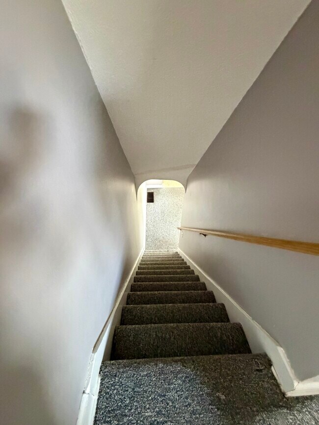 Building Photo - 306-310-310 E Washington St