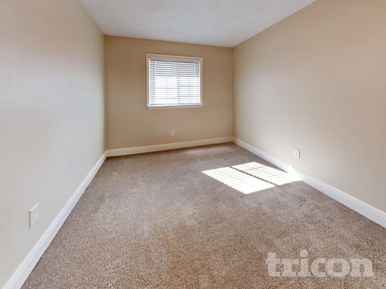 Building Photo - 9607 Cleveland Bay Ct