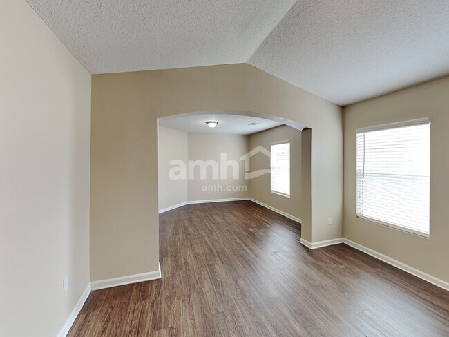 Building Photo - 6398 Rising Sun Dr