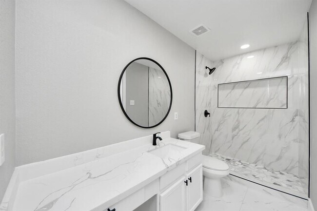 Building Photo - 354 Remington Harbor Ct