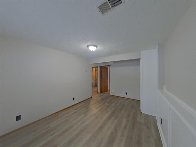 Building Photo - 1503 Palomino Trail