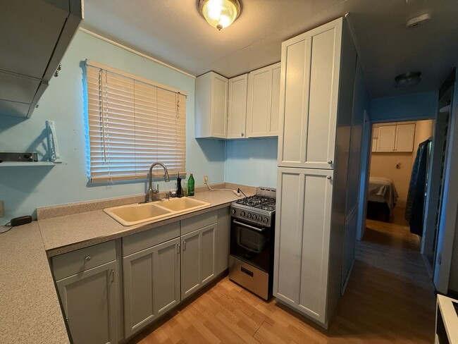 Building Photo - 1 Bedroom Mobile in the Heart of Elk Grove