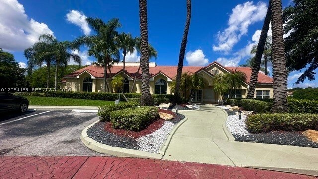 Building Photo - 12400 Vista Isles Dr