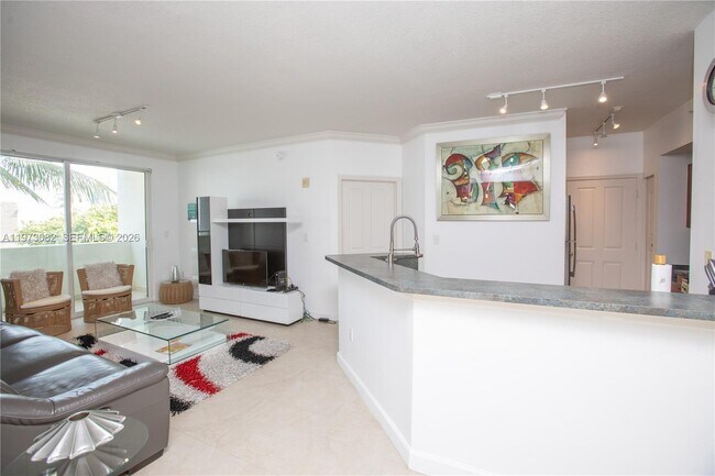 Building Photo - 9172 Collins Ave