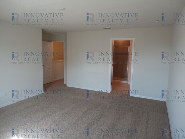Building Photo - 3BR/2.5BA Town Home in Aloma Trails Commun...