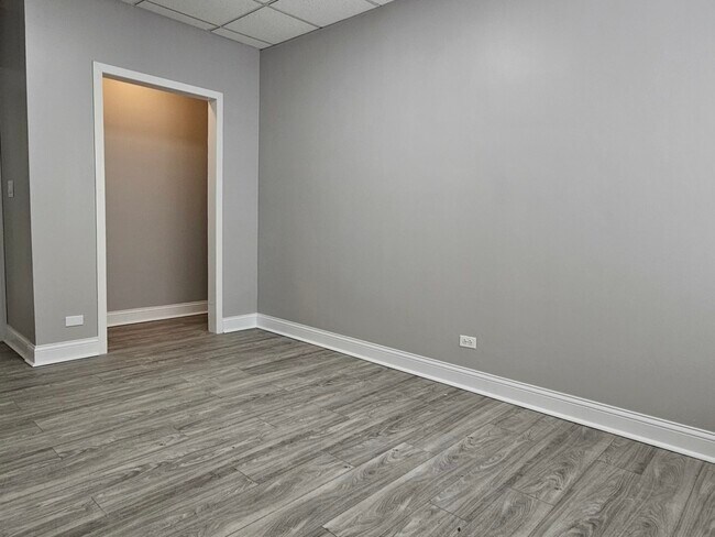Building Photo - 3607 W 26th St