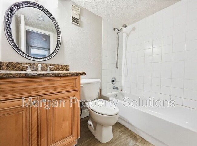 Building Photo - 4721 S Texas Ave