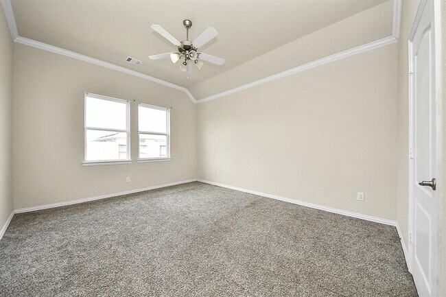 Building Photo - 13313 Sea Breeze Dr