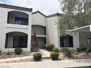 Building Photo - 950 Seven Hills Dr