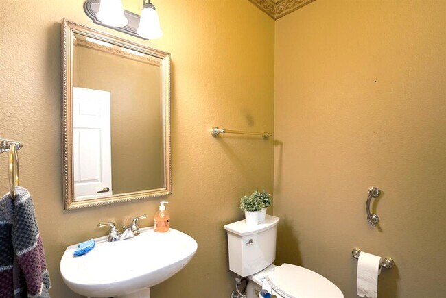 Building Photo - 103 Briar Patch Cove