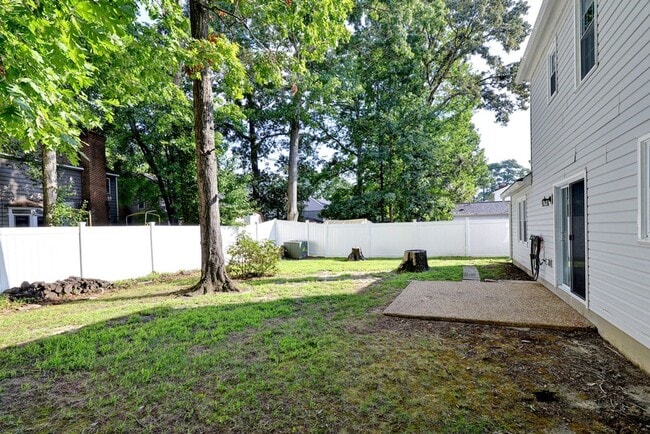 Building Photo - Cute Two Story With Nice Upgrades