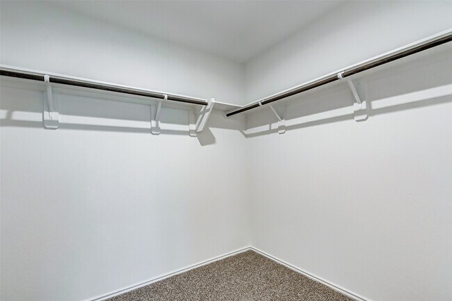 Building Photo - 15056 Ashton Mdws Dr