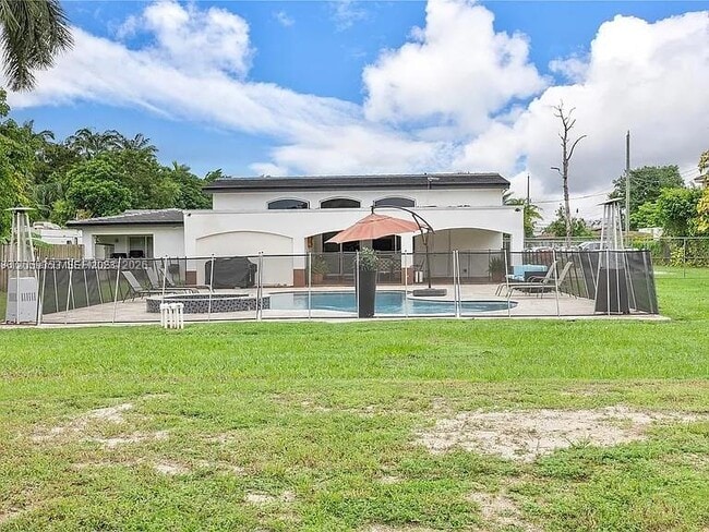 Building Photo - 28835 SW 162nd Ave