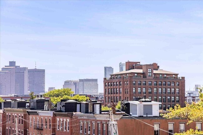 Building Photo - 156 Porter St
