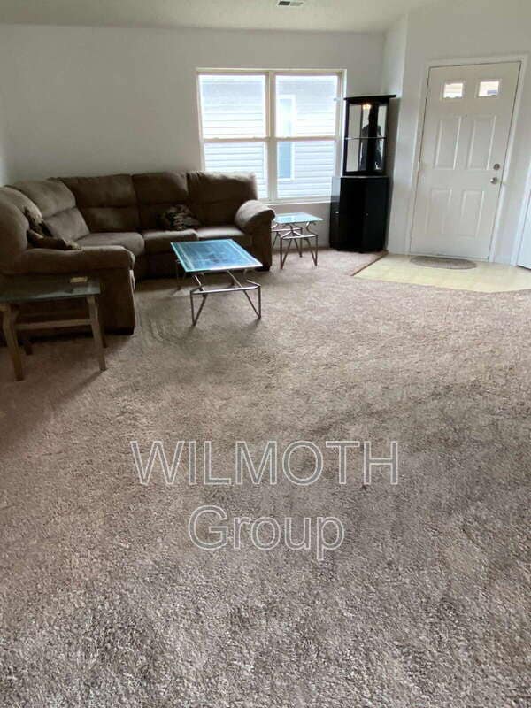 Building Photo - 5251 Bluff View Dr