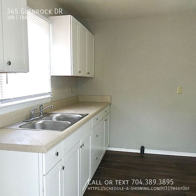 Building Photo - 345 Glenrock Dr