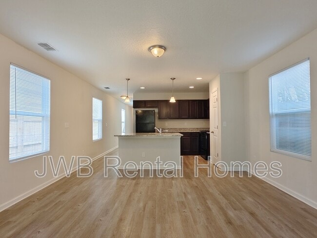 Building Photo - 9109 India Ave