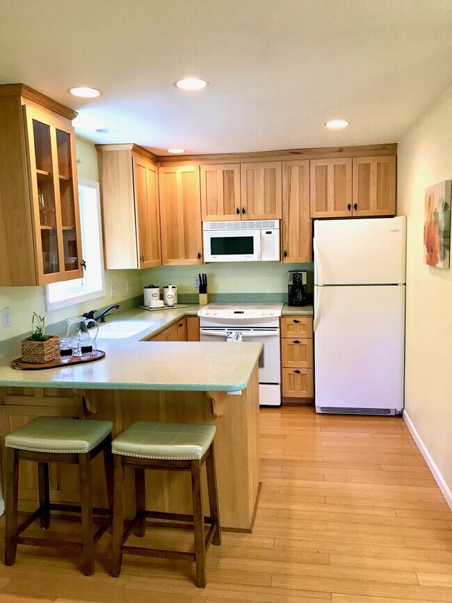 Building Photo - 1428 Crown Ave