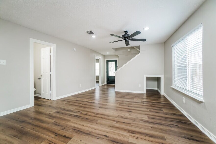 Building Photo - 22023 Soft Pines Ct