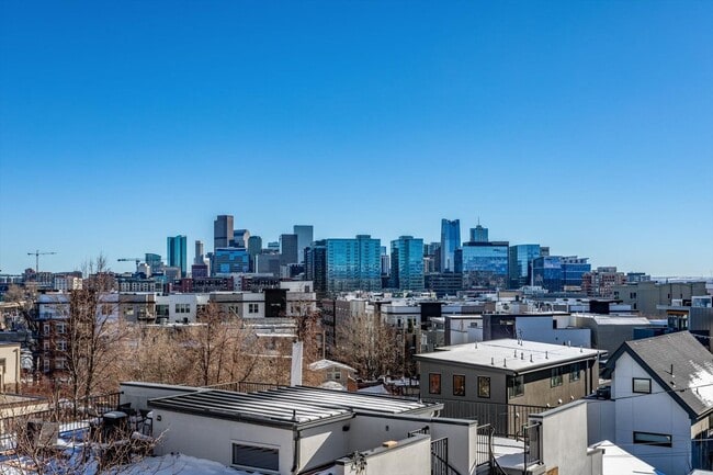 Building Photo - 4-Story 2BD, 2.5BA LoHi Townhome with Rooftop Deck