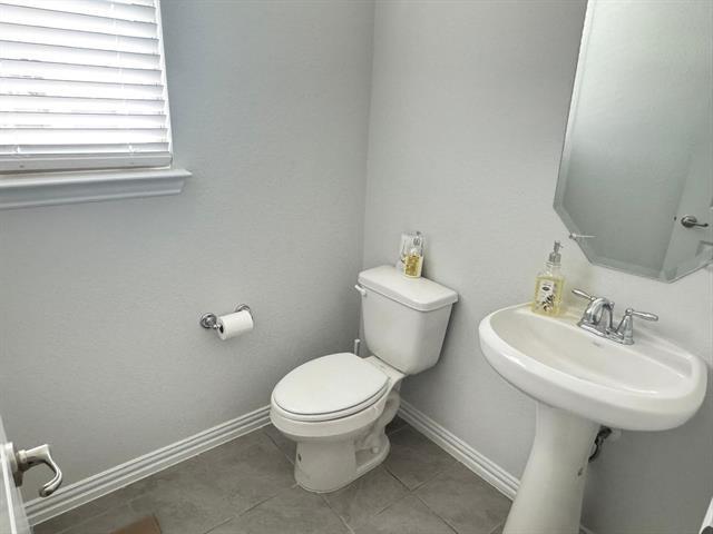 Building Photo - 4100 Smokey Hill Ct