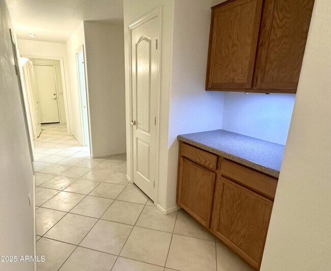 Building Photo - 4256 E Chaparosa Way