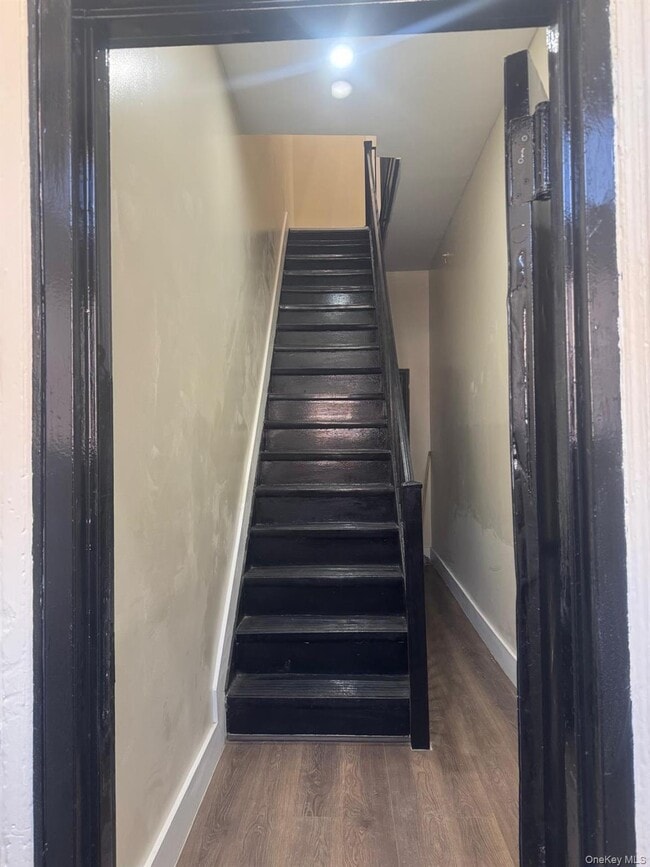 Building Photo - 91-04 43rd Ave