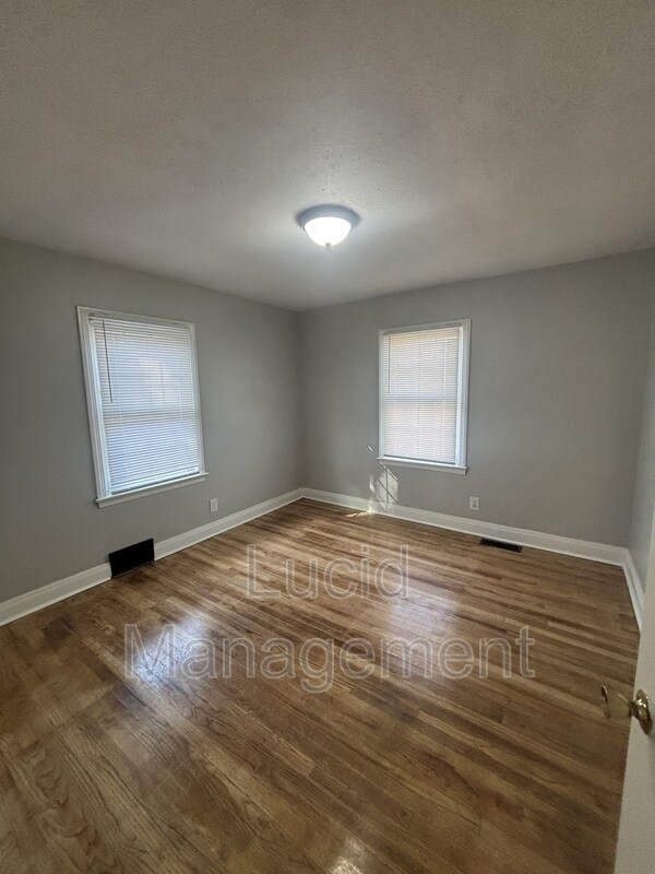 Building Photo - 4009 Beaver St