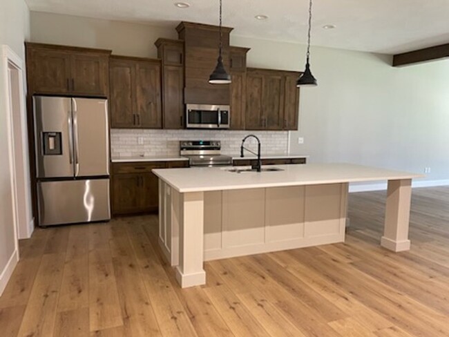 Building Photo - New Construction 3bd/2ba duplex