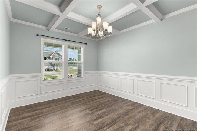 Building Photo - 153 Nairn St