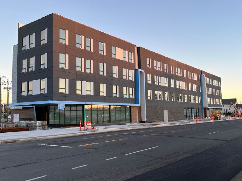 The Residences at 540 New Park 540 New Park Ave West Hartford CT