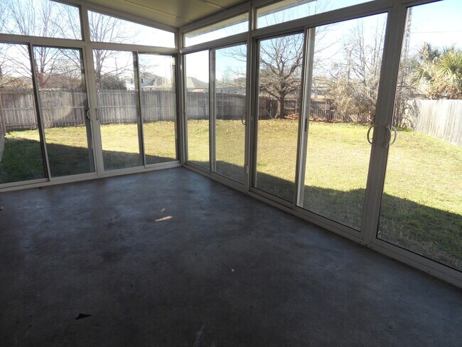 Building Photo - 3412 Derby Ct