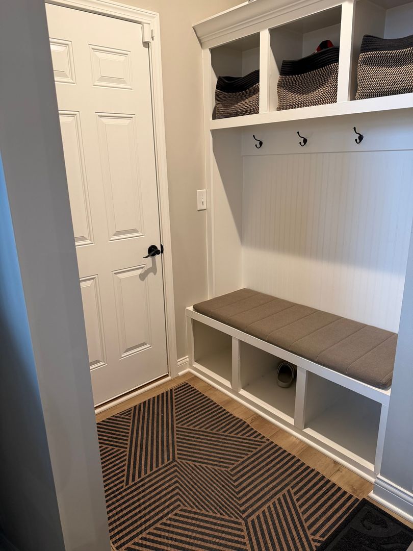 Building Photo - 211 Education Wy