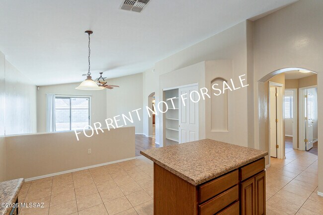 Building Photo - 8356 S Otis Dr
