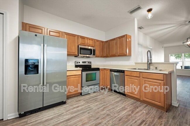Building Photo - 512 Southbranch Dr