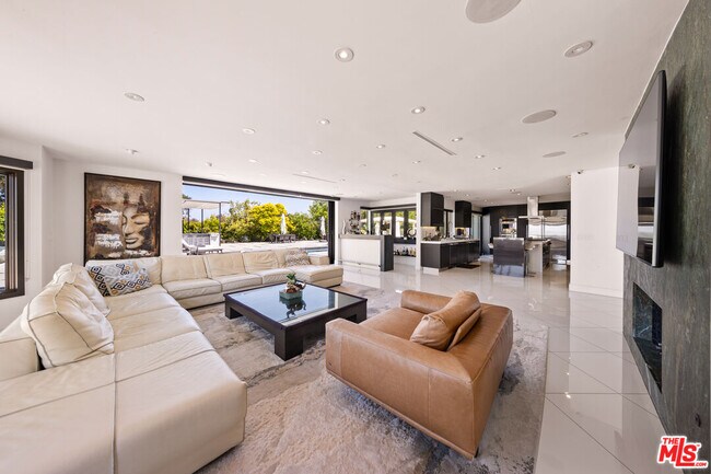 Building Photo - 3144 Corda Dr