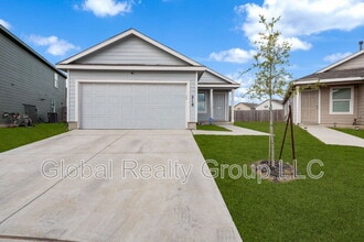 Building Photo - 216 Sosie St