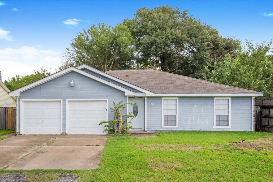 Primary Photo - 2714 8th Ave N