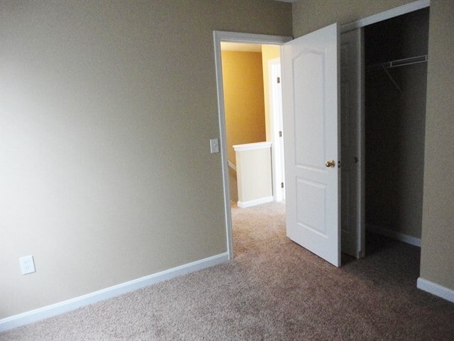 Building Photo - 2058 River Birch Dr