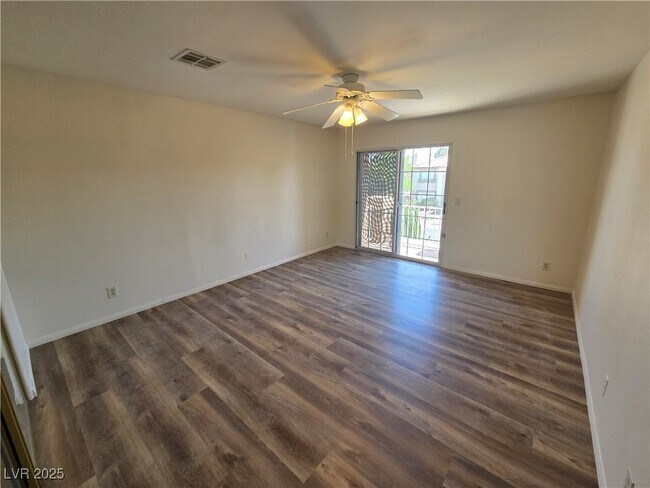 Building Photo - 8204 Tivoli Cove Dr