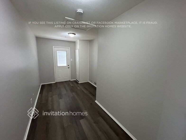 Building Photo - 5118 W Evans Dr