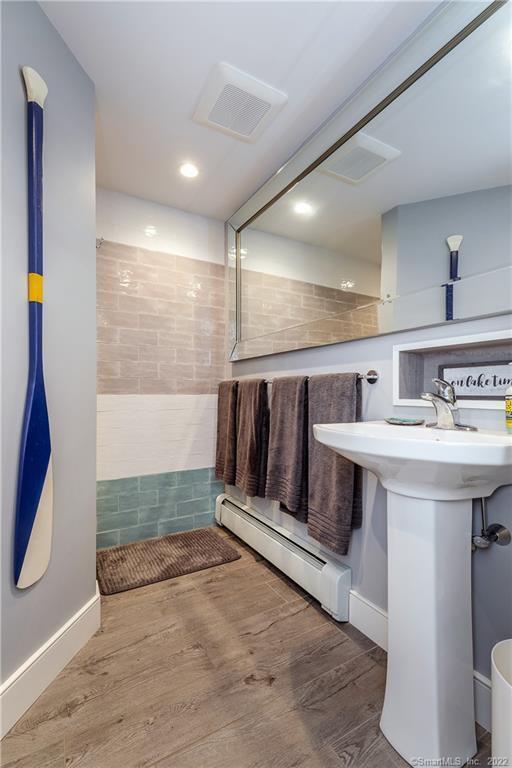 Building Photo - 8 Cedar Point Dr