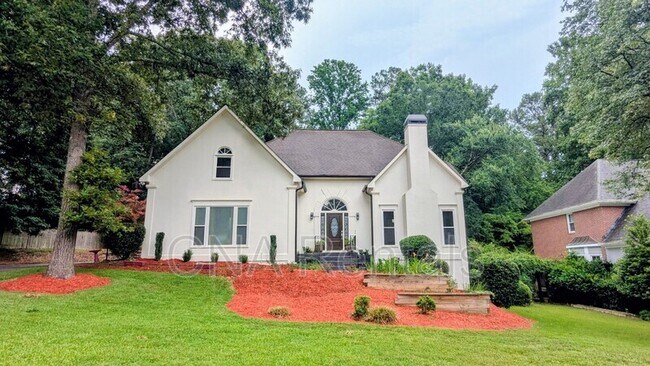 Building Photo - 573 Trailwood Ln SW